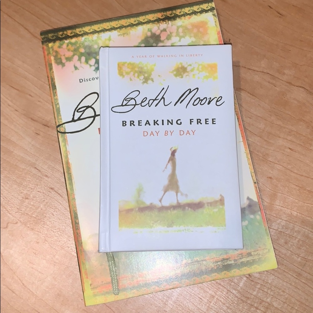 Breaking Free (set) by Beth Moore